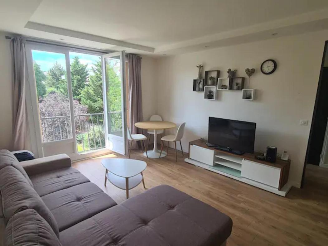 Sunny And Renovated Flat In Secure Residence La Garenne-Colombes Bagian luar foto