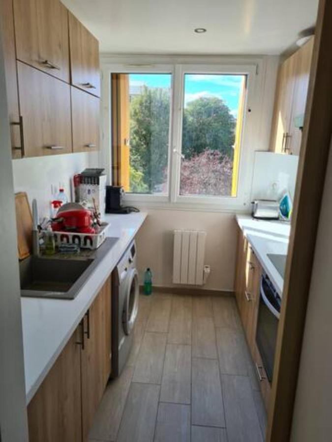 Sunny And Renovated Flat In Secure Residence La Garenne-Colombes Bagian luar foto